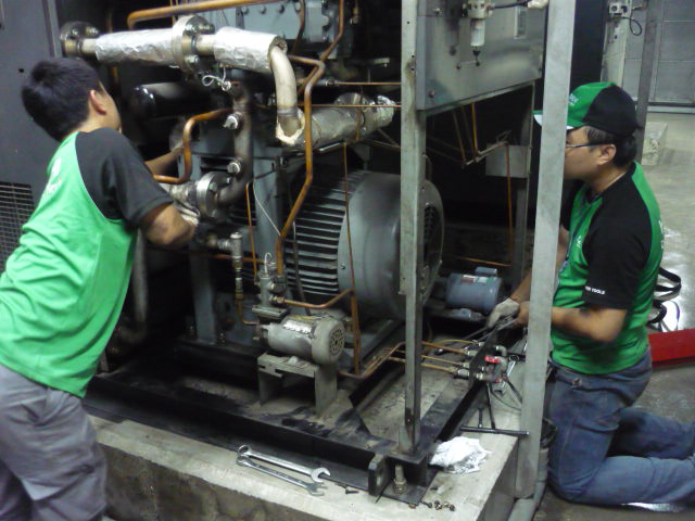 sua-may-nen-khi-khong-dau-hitachi-30hp