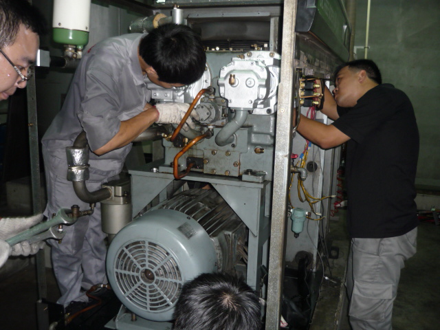 sua-may-nen-khi-khong-dau-hitachi-55kw