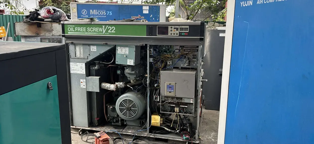 may-nen-khi-khong-dau-hitachi-22kw